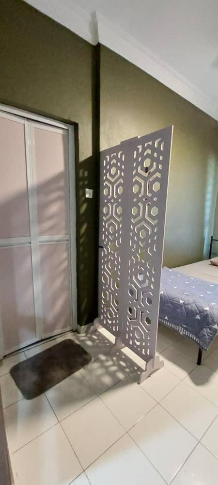 Adella Homestay Pantai Puteri - 5 Min Klebang * Malacca